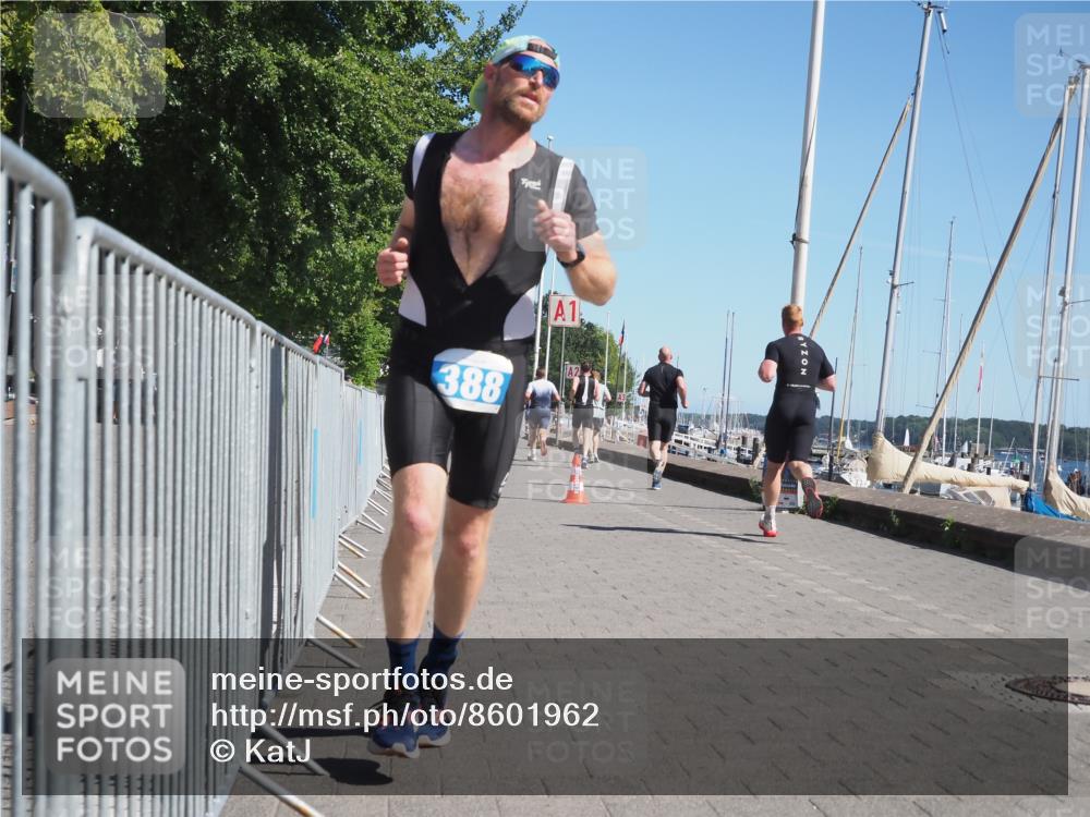 17.08.2025 - KN Förde Triathlon 2025 KatJ http://msf.ph/oto/8601962 17.08.2025 11:54:35 Laufen 302, 310 meine-sportfotos.de