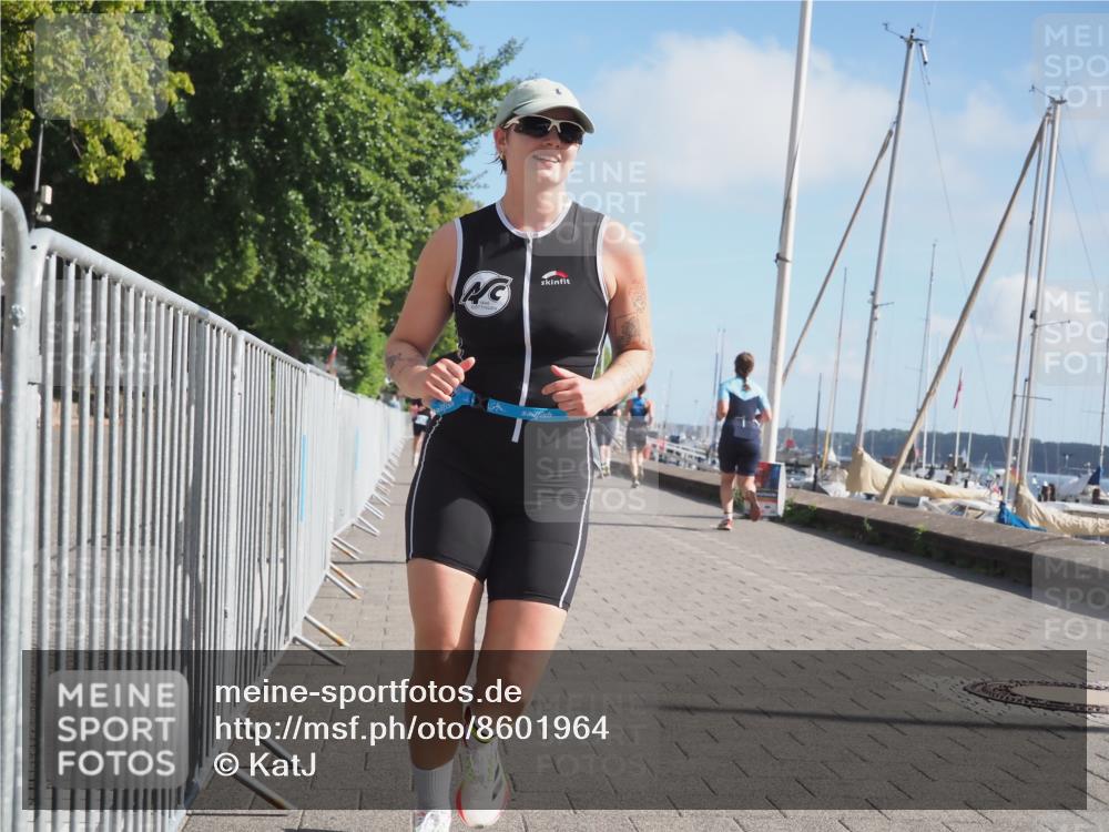 17.08.2025 - KN Förde Triathlon 2025 KatJ http://msf.ph/oto/8601964 17.08.2025 10:27:08 Laufen 130, 159, 196 meine-sportfotos.de