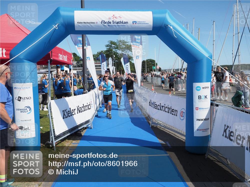 17.08.2025 - KN Förde Triathlon 2025 MichiJ http://msf.ph/oto/8601966 17.08.2025 12:18:49 Laufen 297, 618, 624 meine-sportfotos.de