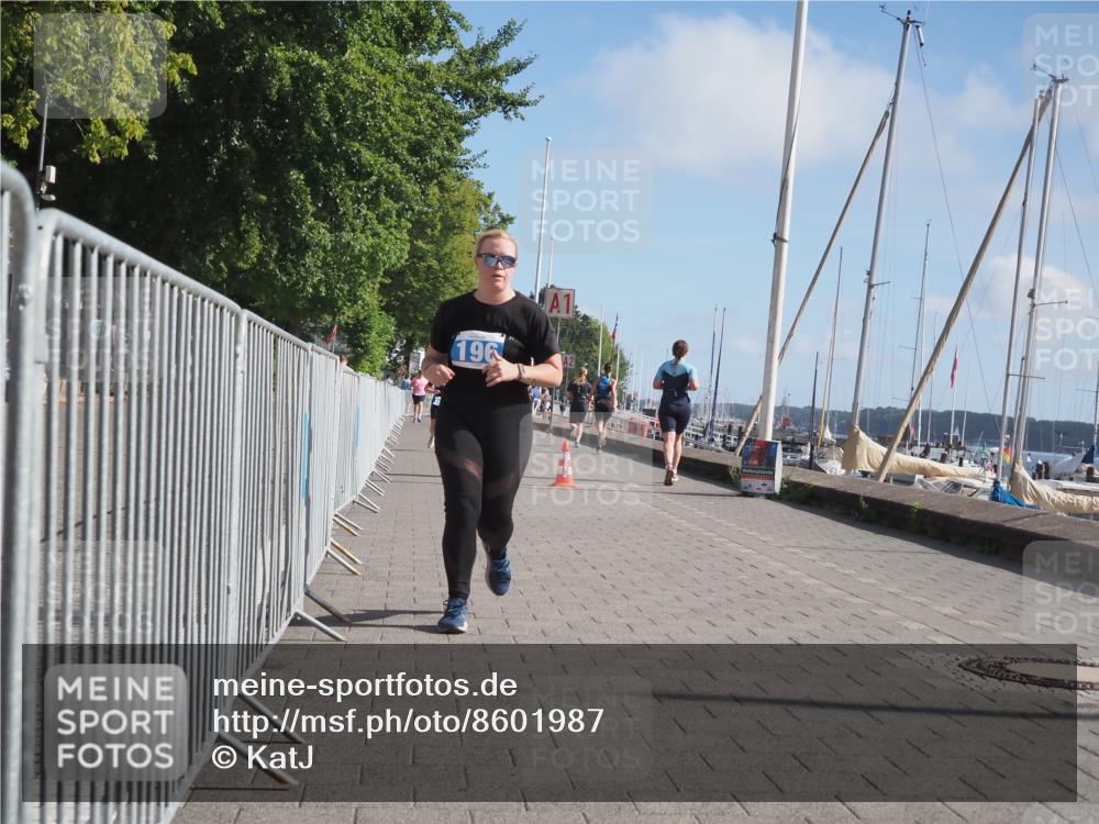 17.08.2025 - KN Förde Triathlon 2025 KatJ http://msf.ph/oto/8601987 17.08.2025 10:27:10 Laufen 130, 159, 196 meine-sportfotos.de