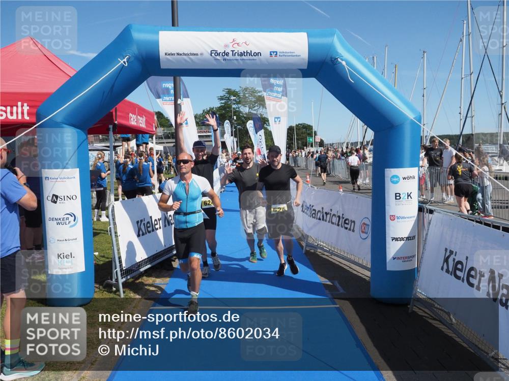 17.08.2025 - KN Förde Triathlon 2025 MichiJ http://msf.ph/oto/8602034 17.08.2025 12:18:51 Laufen 293, 297, 618, 624 meine-sportfotos.de