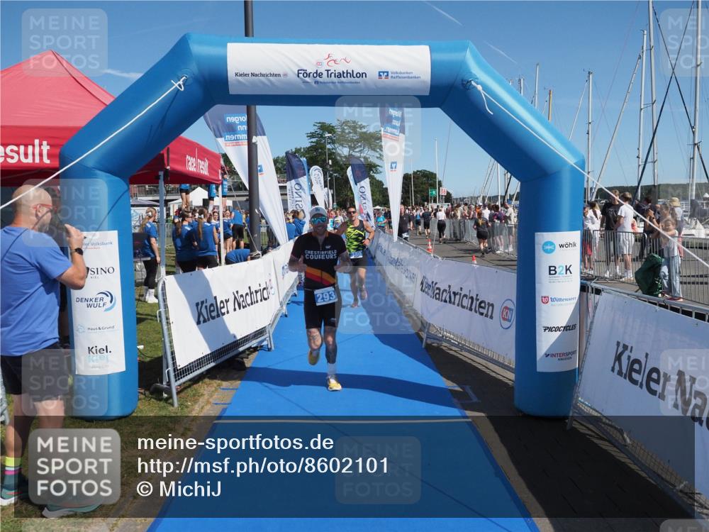17.08.2025 - KN Förde Triathlon 2025 MichiJ http://msf.ph/oto/8602101 17.08.2025 12:18:55 Laufen 293, 297, 380, 624 meine-sportfotos.de