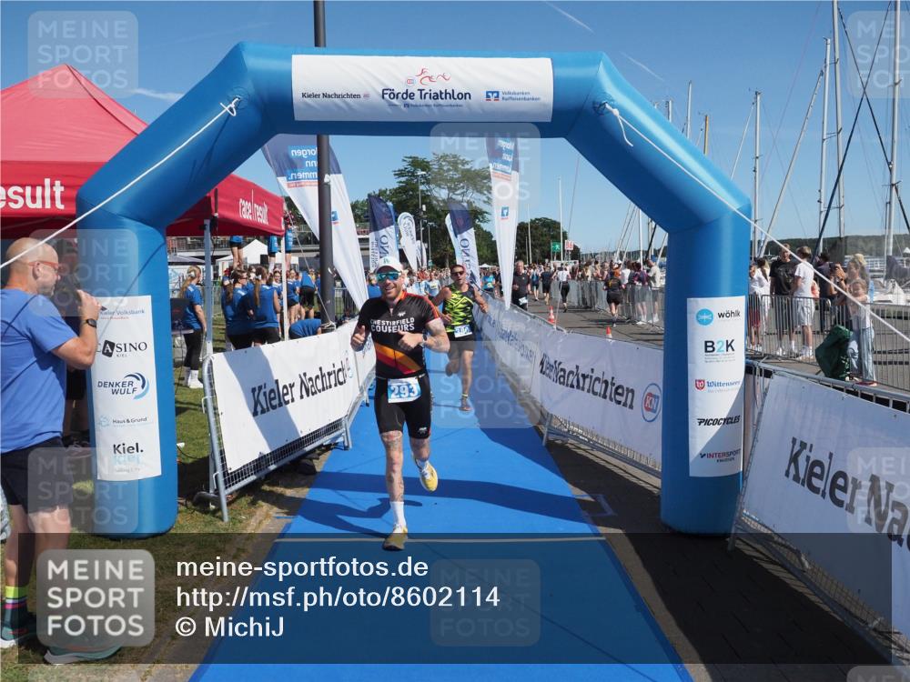 17.08.2025 - KN Förde Triathlon 2025 MichiJ http://msf.ph/oto/8602114 17.08.2025 12:18:55 Laufen 293, 297, 380, 624 meine-sportfotos.de