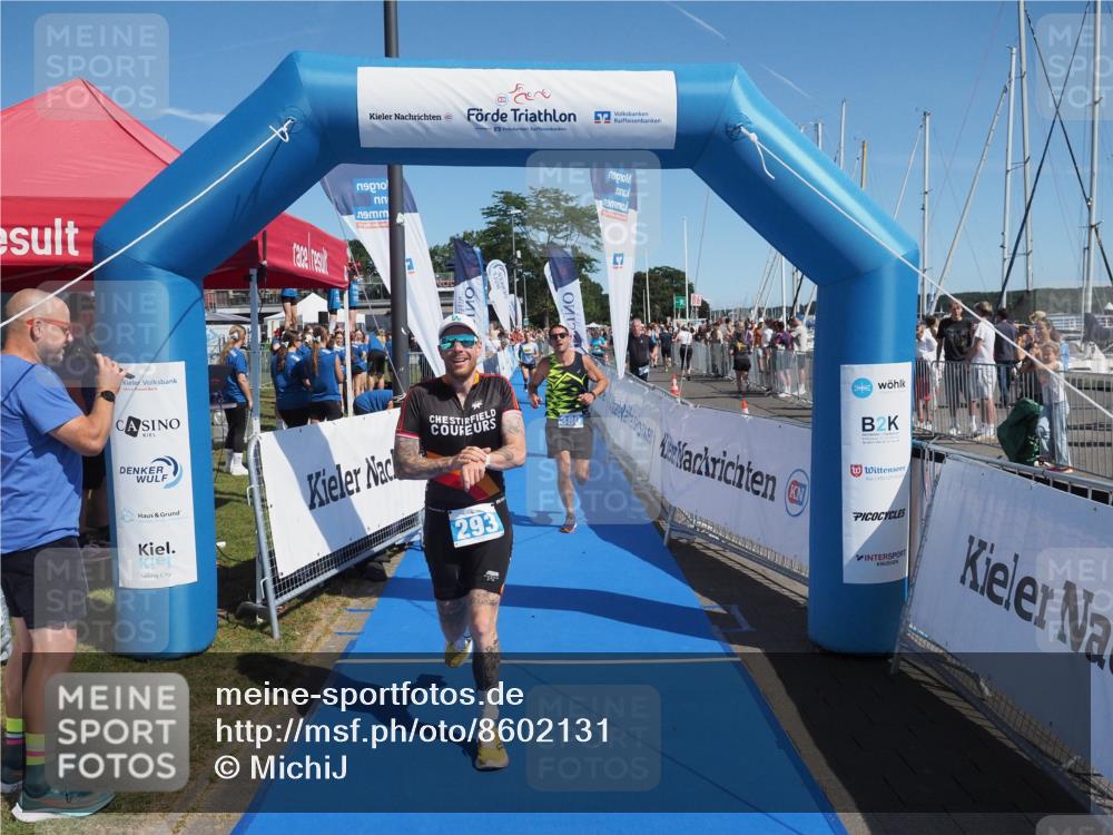 17.08.2025 - KN Förde Triathlon 2025 MichiJ http://msf.ph/oto/8602131 17.08.2025 12:18:55 Laufen 293, 297, 380, 624 meine-sportfotos.de