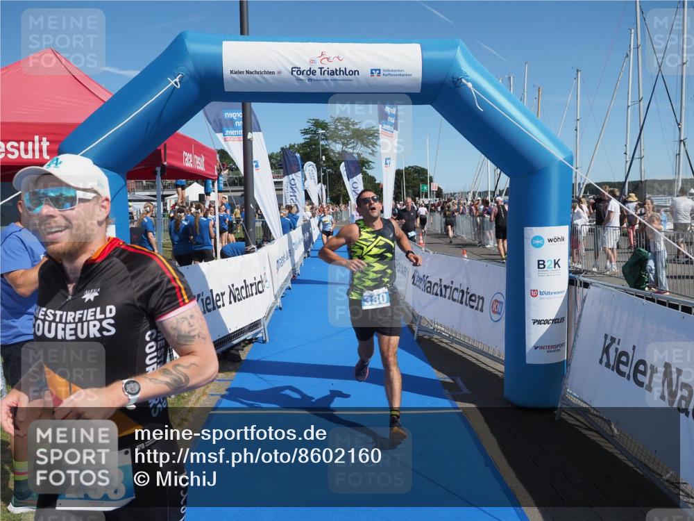 17.08.2025 - KN Förde Triathlon 2025 MichiJ http://msf.ph/oto/8602160 17.08.2025 12:18:56 Laufen 293, 380, 601, 624 meine-sportfotos.de