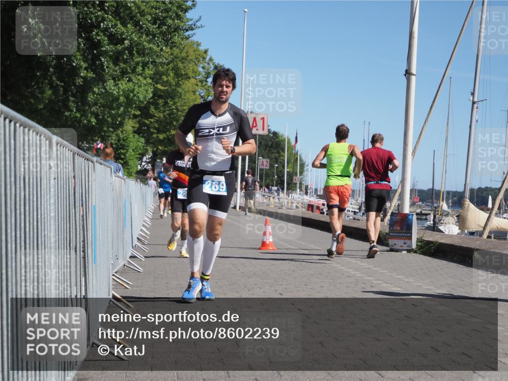 17.08.2025 - KN Förde Triathlon 2025 KatJ http://msf.ph/oto/8602239 17.08.2025 11:55:01 Laufen 269, 293 meine-sportfotos.de
