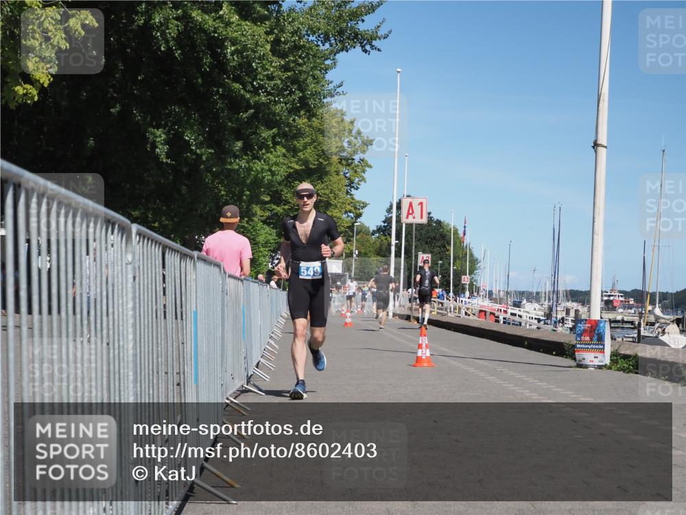 17.08.2025 - KN Förde Triathlon 2025 KatJ http://msf.ph/oto/8602403 17.08.2025 13:44:21 Laufen 440, 527, 549 meine-sportfotos.de
