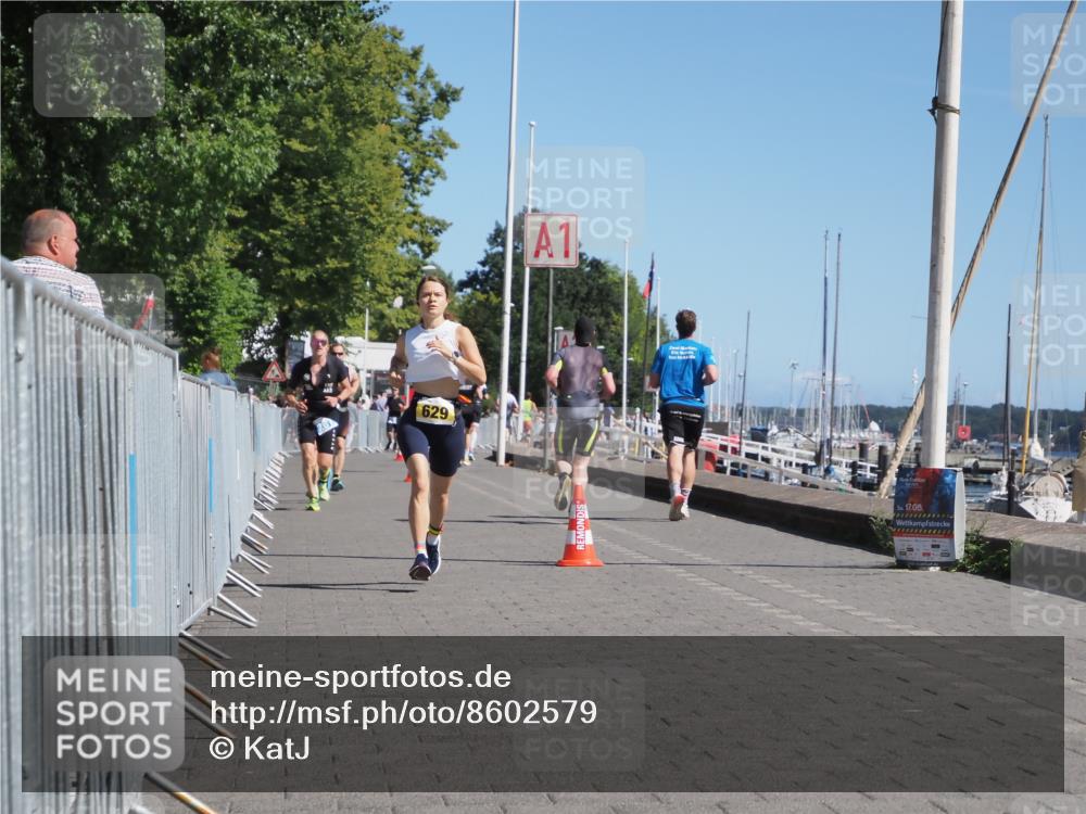 17.08.2025 - KN Förde Triathlon 2025 KatJ http://msf.ph/oto/8602579 17.08.2025 11:55:25 Laufen 267, 370, 629 meine-sportfotos.de