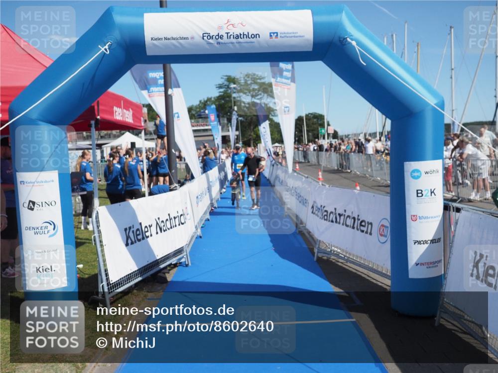17.08.2025 - KN Förde Triathlon 2025 MichiJ http://msf.ph/oto/8602640 17.08.2025 12:19:40 Laufen 374 meine-sportfotos.de