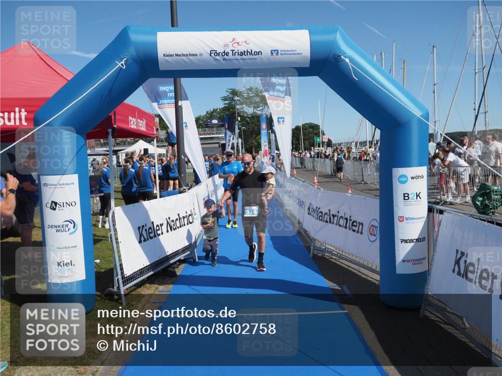 17.08.2025 - KN Förde Triathlon 2025 MichiJ http://msf.ph/oto/8602758 17.08.2025 12:19:44 Laufen 374, 609 meine-sportfotos.de