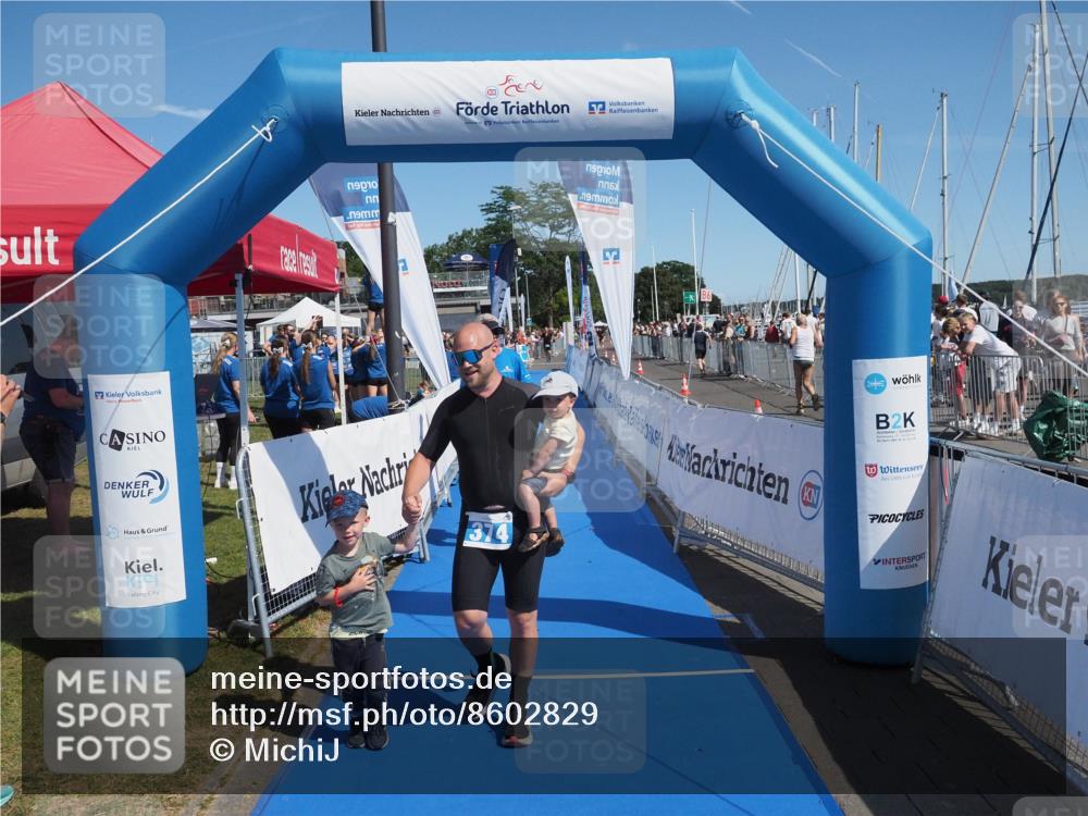 17.08.2025 - KN Förde Triathlon 2025 MichiJ http://msf.ph/oto/8602829 17.08.2025 12:19:46 Laufen 374, 609 meine-sportfotos.de