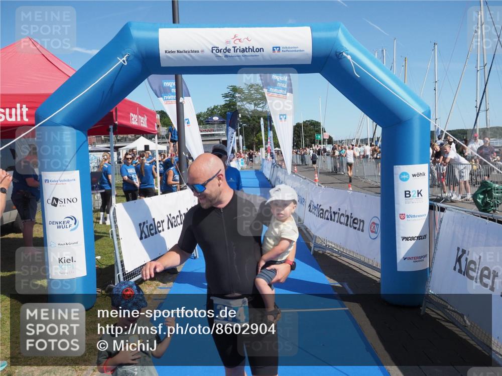 17.08.2025 - KN Förde Triathlon 2025 MichiJ http://msf.ph/oto/8602904 17.08.2025 12:19:48 Laufen 374, 609 meine-sportfotos.de