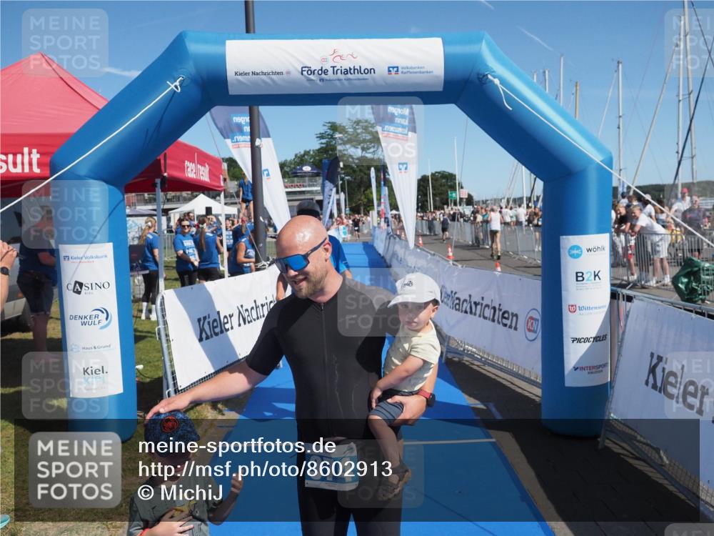 17.08.2025 - KN Förde Triathlon 2025 MichiJ http://msf.ph/oto/8602913 17.08.2025 12:19:48 Laufen 374, 609 meine-sportfotos.de