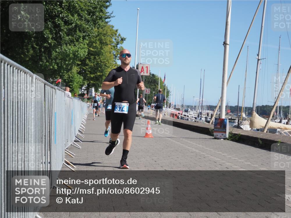 17.08.2025 - KN Förde Triathlon 2025 KatJ http://msf.ph/oto/8602945 17.08.2025 11:55:49 Laufen 311, 374 meine-sportfotos.de