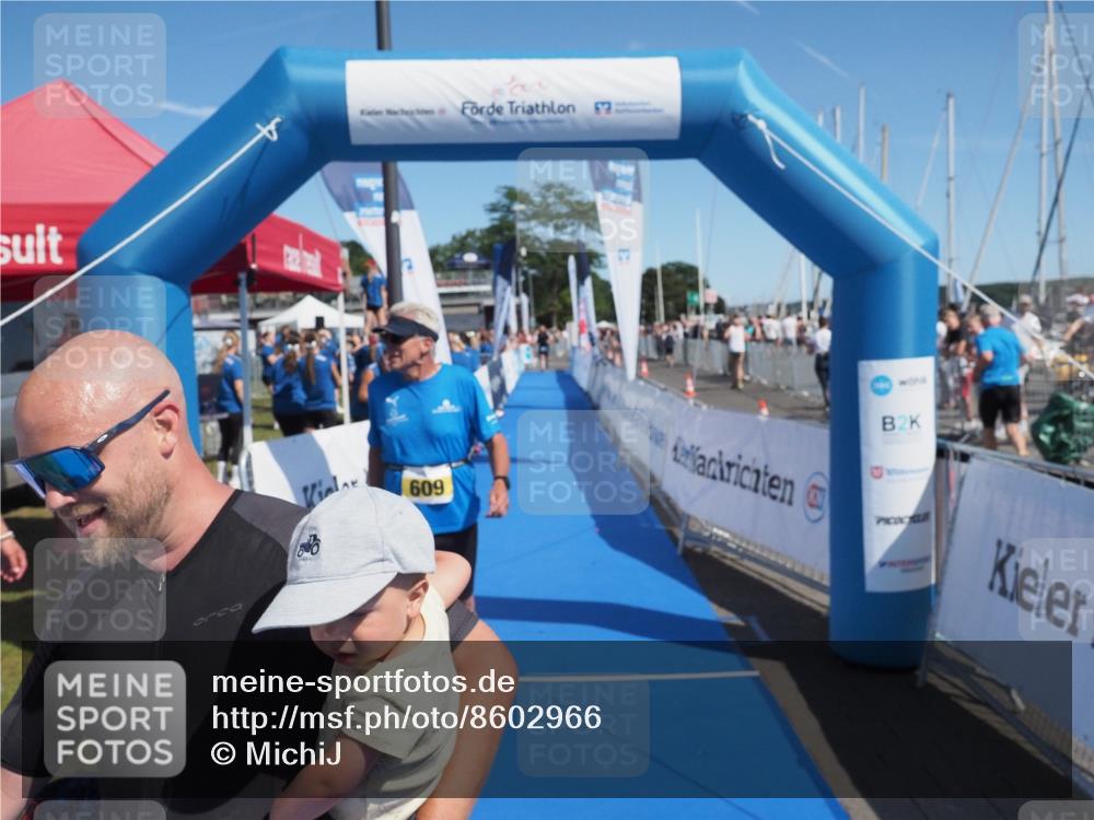 17.08.2025 - KN Förde Triathlon 2025 MichiJ http://msf.ph/oto/8602966 17.08.2025 12:19:49 Laufen 374, 609 meine-sportfotos.de