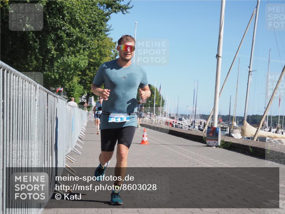 17.08.2025 - KN Förde Triathlon 2025 KatJ http://msf.ph/oto/8603028 17.08.2025 11:55:53 Laufen 311, 319, 374 meine-sportfotos.de