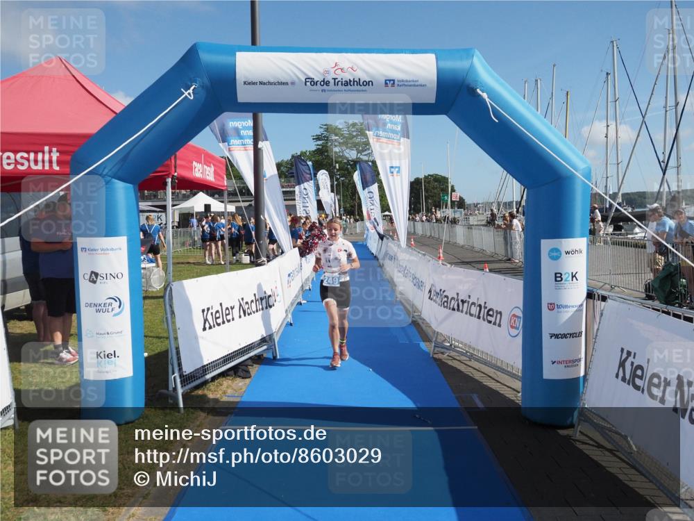 17.08.2025 - KN Förde Triathlon 2025 MichiJ http://msf.ph/oto/8603029 17.08.2025 10:52:17 Laufen 249 meine-sportfotos.de