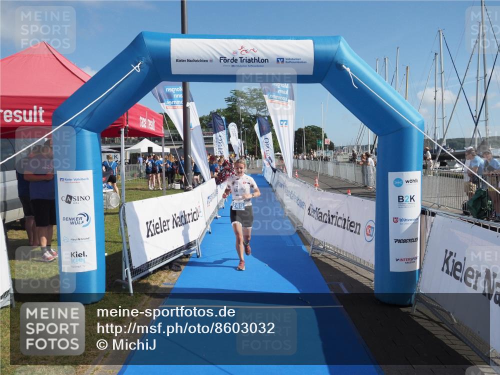 17.08.2025 - KN Förde Triathlon 2025 MichiJ http://msf.ph/oto/8603032 17.08.2025 10:52:17 Laufen 249 meine-sportfotos.de