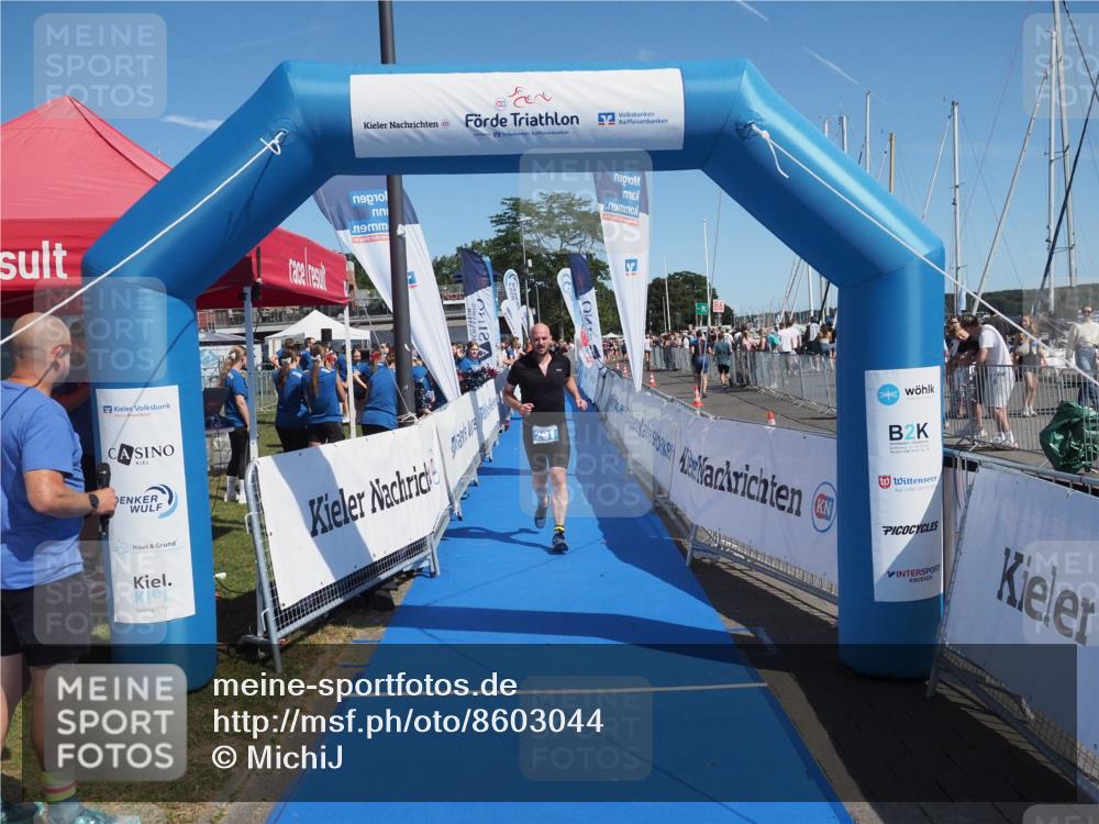 17.08.2025 - KN Förde Triathlon 2025 MichiJ http://msf.ph/oto/8603044 17.08.2025 12:20:01 Laufen 291 meine-sportfotos.de