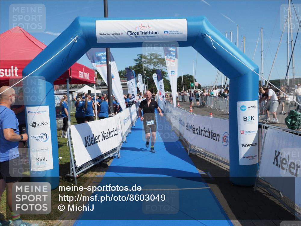 17.08.2025 - KN Förde Triathlon 2025 MichiJ http://msf.ph/oto/8603049 17.08.2025 12:20:01 Laufen 291 meine-sportfotos.de