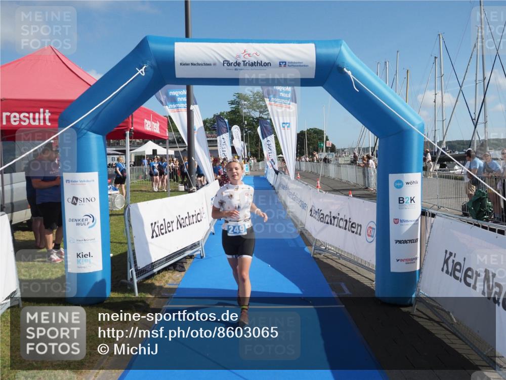 17.08.2025 - KN Förde Triathlon 2025 MichiJ http://msf.ph/oto/8603065 17.08.2025 10:52:18 Laufen 249 meine-sportfotos.de