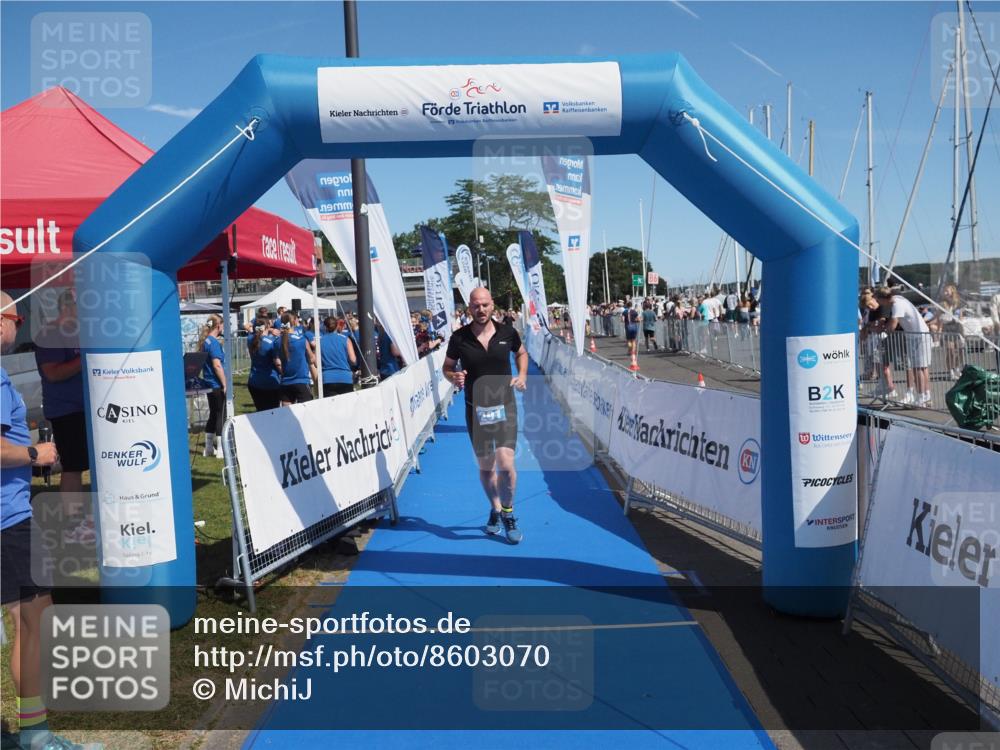 17.08.2025 - KN Förde Triathlon 2025 MichiJ http://msf.ph/oto/8603070 17.08.2025 12:20:01 Laufen 291 meine-sportfotos.de