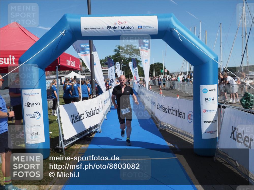 17.08.2025 - KN Förde Triathlon 2025 MichiJ http://msf.ph/oto/8603082 17.08.2025 12:20:02 Laufen 291 meine-sportfotos.de
