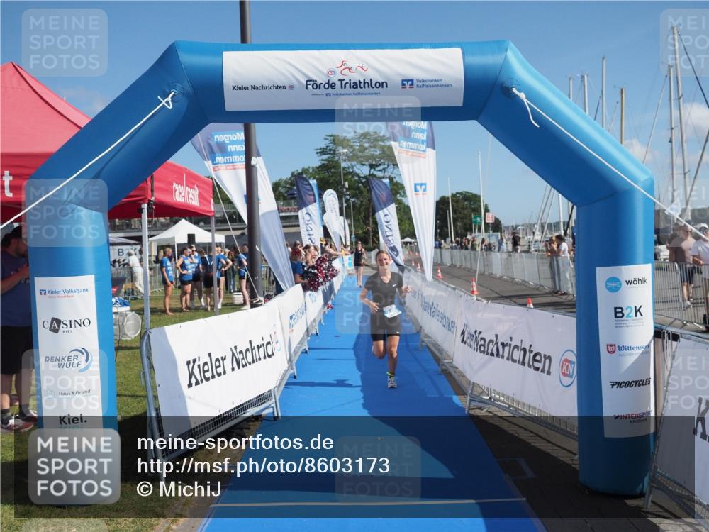 17.08.2025 - KN Förde Triathlon 2025 MichiJ http://msf.ph/oto/8603173 17.08.2025 10:55:15 Laufen 246 meine-sportfotos.de