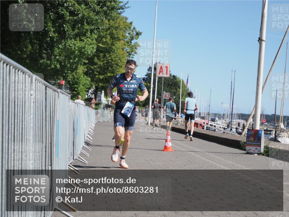 17.08.2025 - KN Förde Triathlon 2025 KatJ http://msf.ph/oto/8603281 17.08.2025 11:56:09 Laufen 275, 287, 330 meine-sportfotos.de