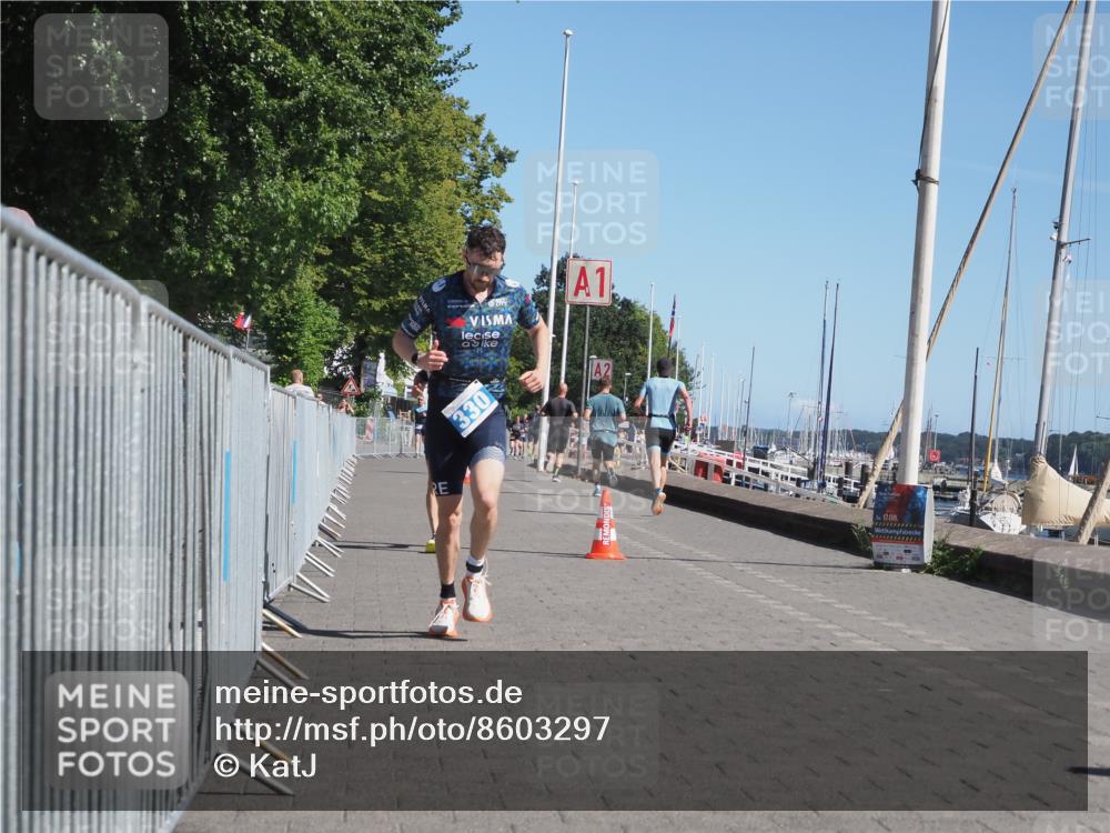 17.08.2025 - KN Förde Triathlon 2025 KatJ http://msf.ph/oto/8603297 17.08.2025 11:56:09 Laufen 275, 287, 330 meine-sportfotos.de