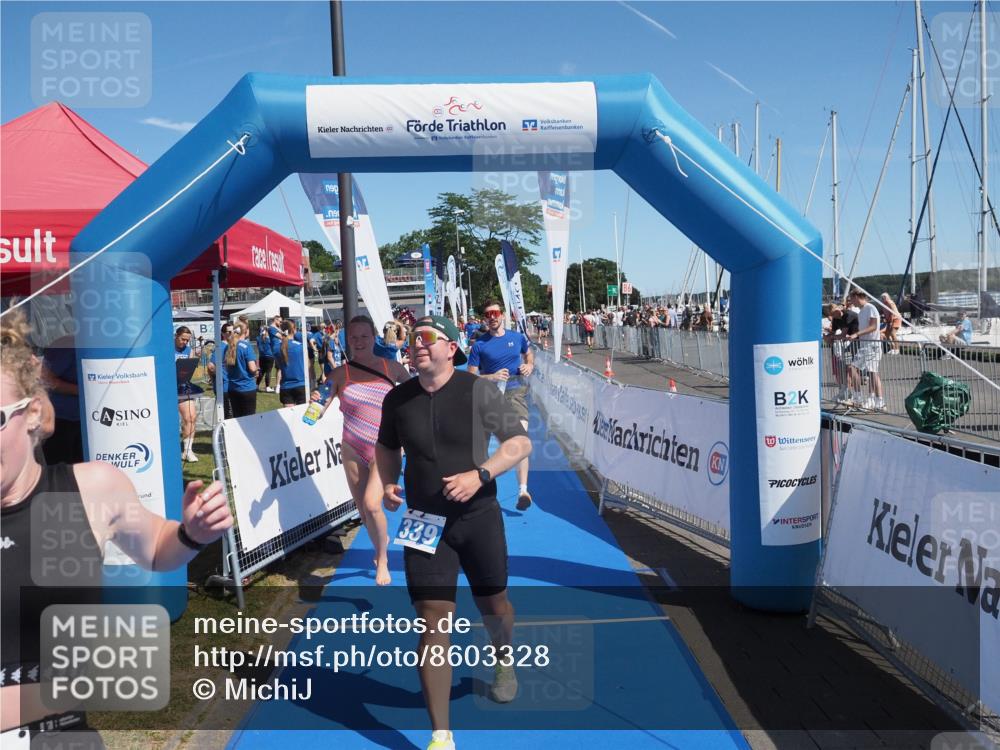 17.08.2025 - KN Förde Triathlon 2025 MichiJ http://msf.ph/oto/8603328 17.08.2025 12:20:16 Laufen 339, 364, 625 meine-sportfotos.de