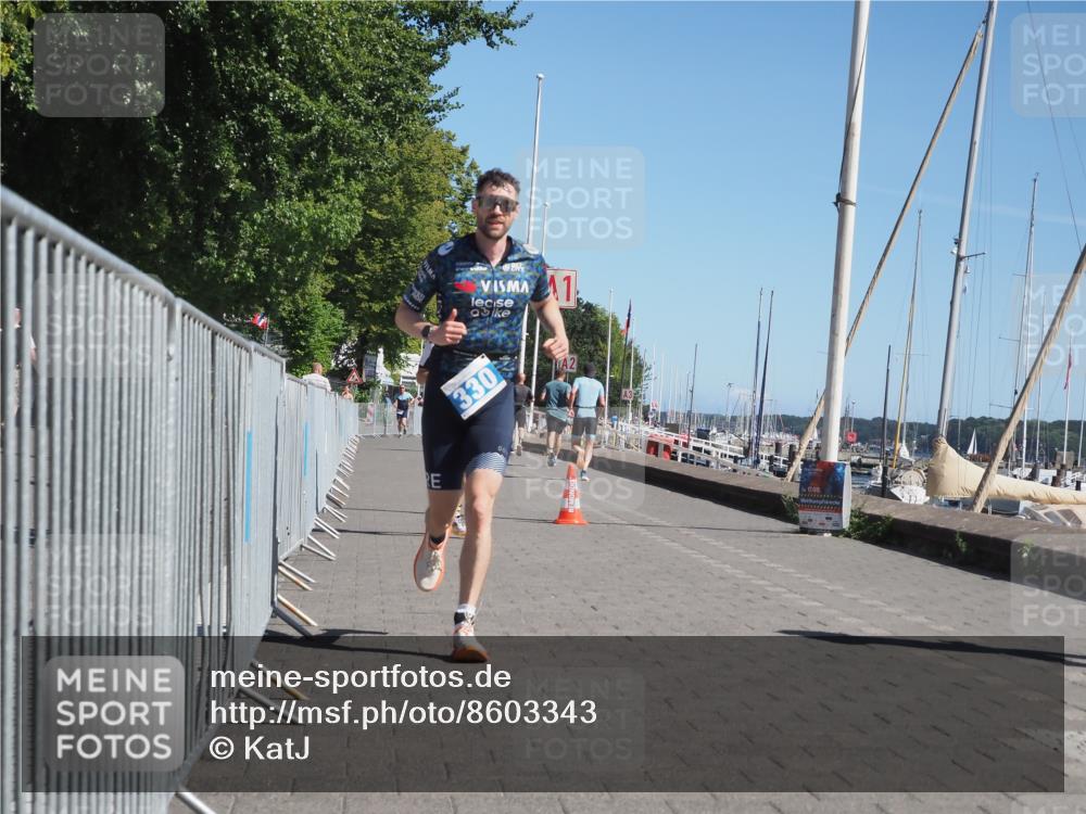 17.08.2025 - KN Förde Triathlon 2025 KatJ http://msf.ph/oto/8603343 17.08.2025 11:56:10 Laufen 275, 287, 330 meine-sportfotos.de