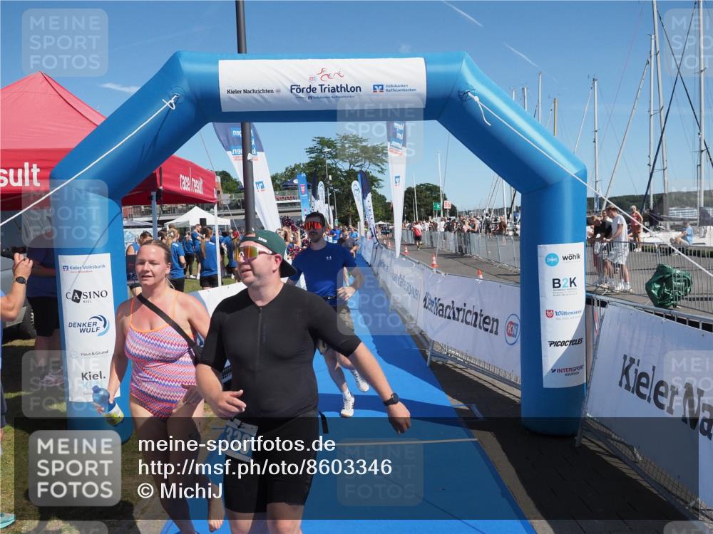 17.08.2025 - KN Förde Triathlon 2025 MichiJ http://msf.ph/oto/8603346 17.08.2025 12:20:17 Laufen 339, 364, 625 meine-sportfotos.de