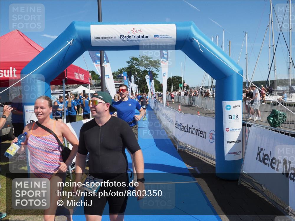 17.08.2025 - KN Förde Triathlon 2025 MichiJ http://msf.ph/oto/8603350 17.08.2025 12:20:17 Laufen 339, 364, 625 meine-sportfotos.de