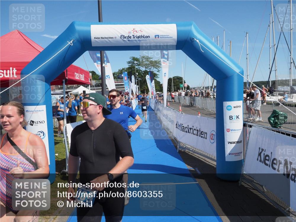 17.08.2025 - KN Förde Triathlon 2025 MichiJ http://msf.ph/oto/8603355 17.08.2025 12:20:17 Laufen 339, 364, 625 meine-sportfotos.de