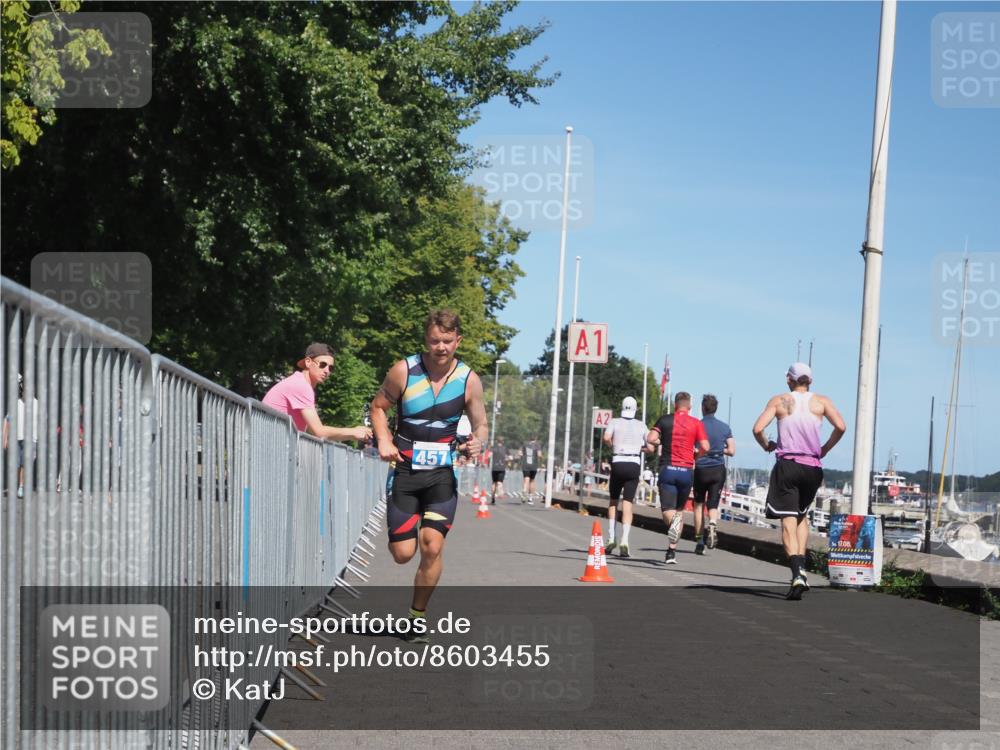 17.08.2025 - KN Förde Triathlon 2025 KatJ http://msf.ph/oto/8603455 17.08.2025 13:45:52 Laufen 443, 457 meine-sportfotos.de