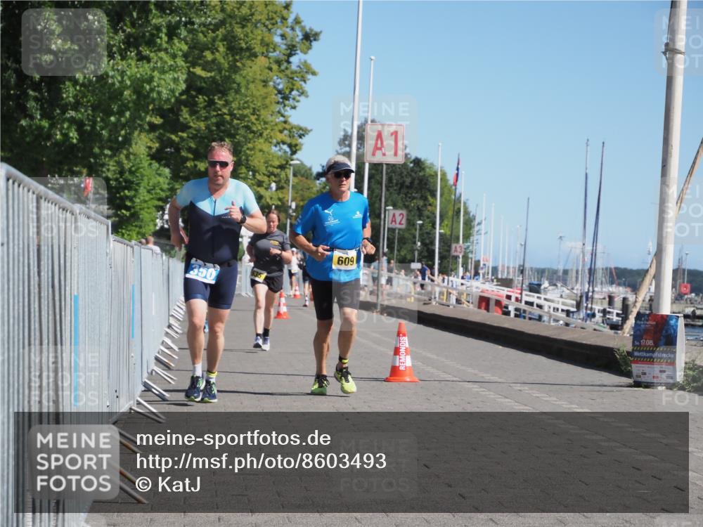17.08.2025 - KN Förde Triathlon 2025 KatJ http://msf.ph/oto/8603493 17.08.2025 11:56:32 Laufen 350, 609, 635 meine-sportfotos.de