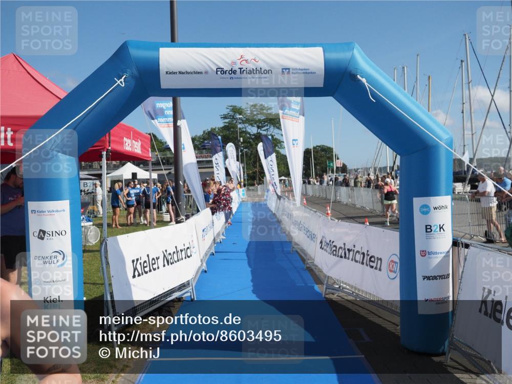 17.08.2025 - KN Förde Triathlon 2025 MichiJ http://msf.ph/oto/8603495 17.08.2025 10:55:27 Laufen 248 meine-sportfotos.de