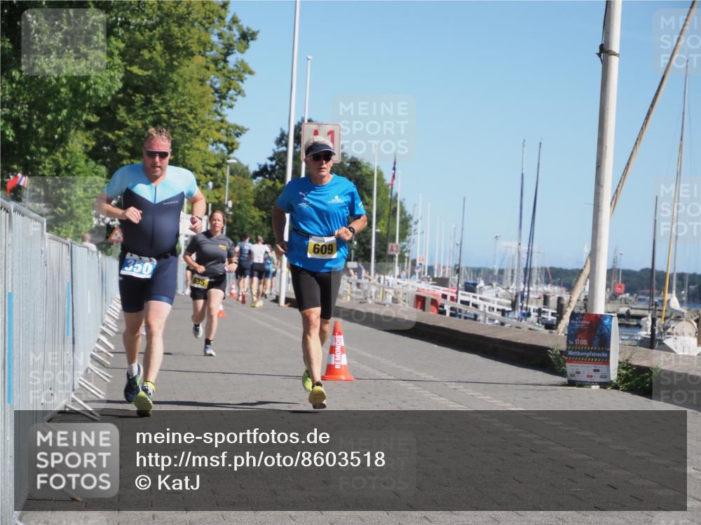 17.08.2025 - KN Förde Triathlon 2025 KatJ http://msf.ph/oto/8603518 17.08.2025 11:56:32 Laufen 350, 609, 635 meine-sportfotos.de