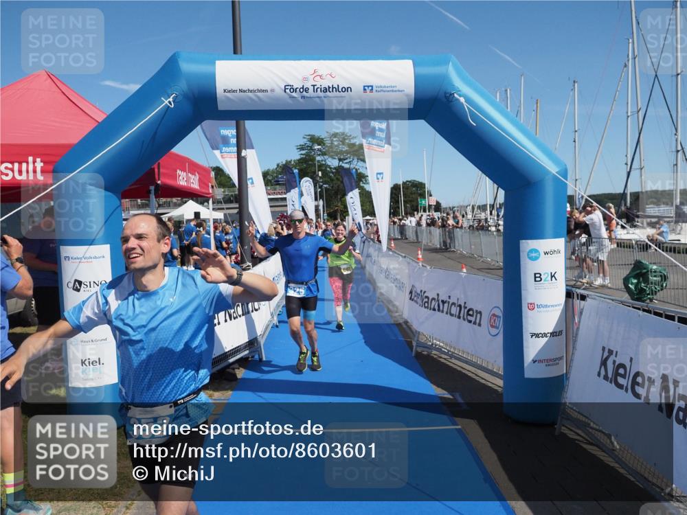 17.08.2025 - KN Förde Triathlon 2025 MichiJ http://msf.ph/oto/8603601 17.08.2025 12:20:24 Laufen 325, 352, 364, 607 meine-sportfotos.de