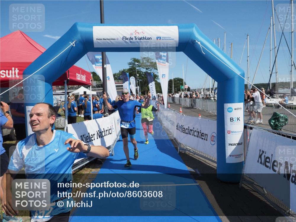 17.08.2025 - KN Förde Triathlon 2025 MichiJ http://msf.ph/oto/8603608 17.08.2025 12:20:24 Laufen 325, 352, 364, 607 meine-sportfotos.de