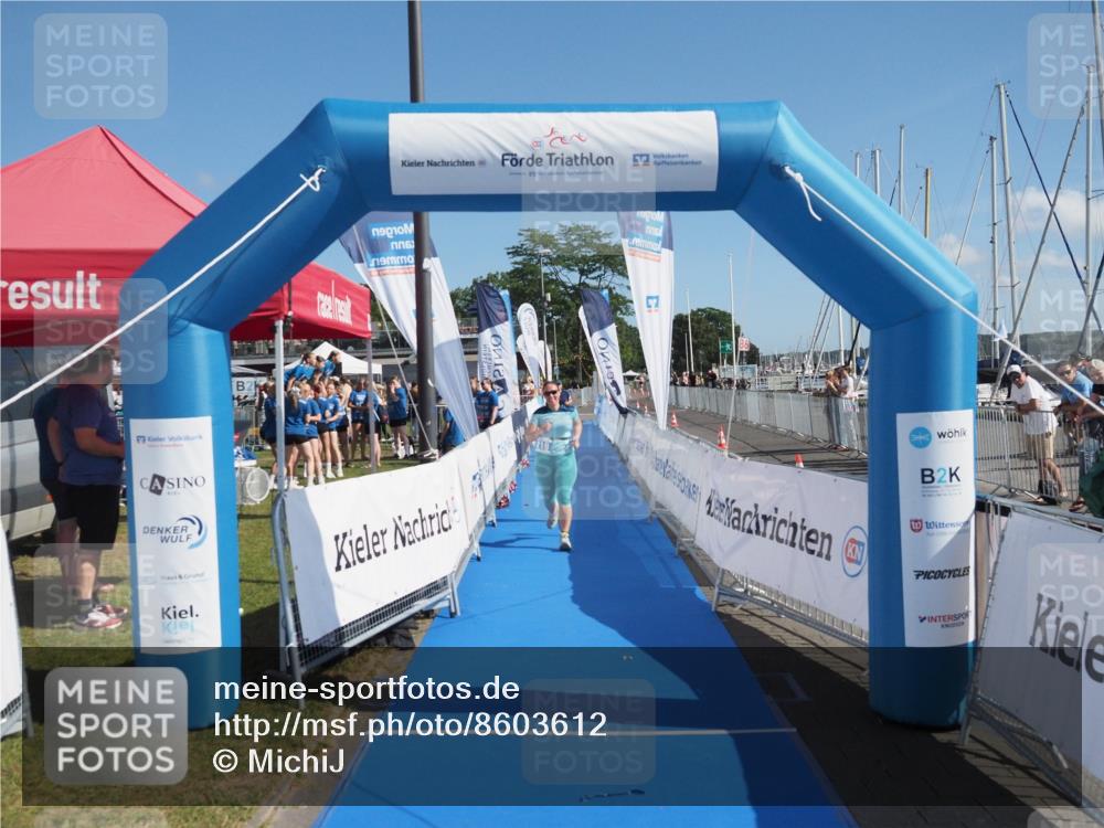 17.08.2025 - KN Förde Triathlon 2025 MichiJ http://msf.ph/oto/8603612 17.08.2025 10:56:03 Laufen 219 meine-sportfotos.de