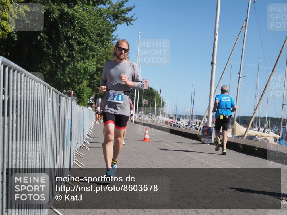 17.08.2025 - KN Förde Triathlon 2025 KatJ http://msf.ph/oto/8603678 17.08.2025 11:56:41 Laufen 356, 371, 618, 635 meine-sportfotos.de