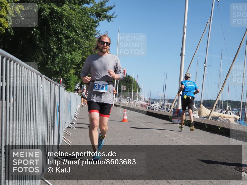 17.08.2025 - KN Förde Triathlon 2025 KatJ http://msf.ph/oto/8603683 17.08.2025 11:56:41 Laufen 356, 371, 618, 635 meine-sportfotos.de