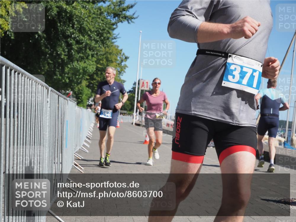 17.08.2025 - KN Förde Triathlon 2025 KatJ http://msf.ph/oto/8603700 17.08.2025 11:56:43 Laufen 356, 371, 618, 623 meine-sportfotos.de