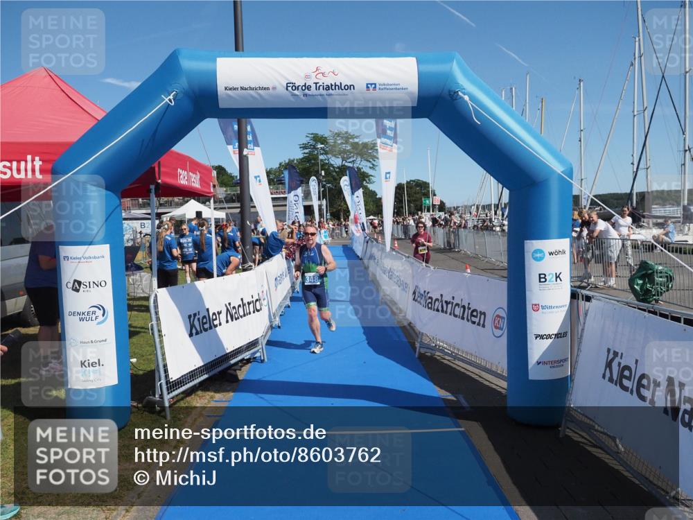 17.08.2025 - KN Förde Triathlon 2025 MichiJ http://msf.ph/oto/8603762 17.08.2025 12:20:29 Laufen 325, 348, 352, 607 meine-sportfotos.de