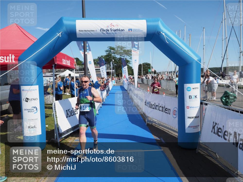 17.08.2025 - KN Förde Triathlon 2025 MichiJ http://msf.ph/oto/8603816 17.08.2025 12:20:30 Laufen 325, 348, 607 meine-sportfotos.de
