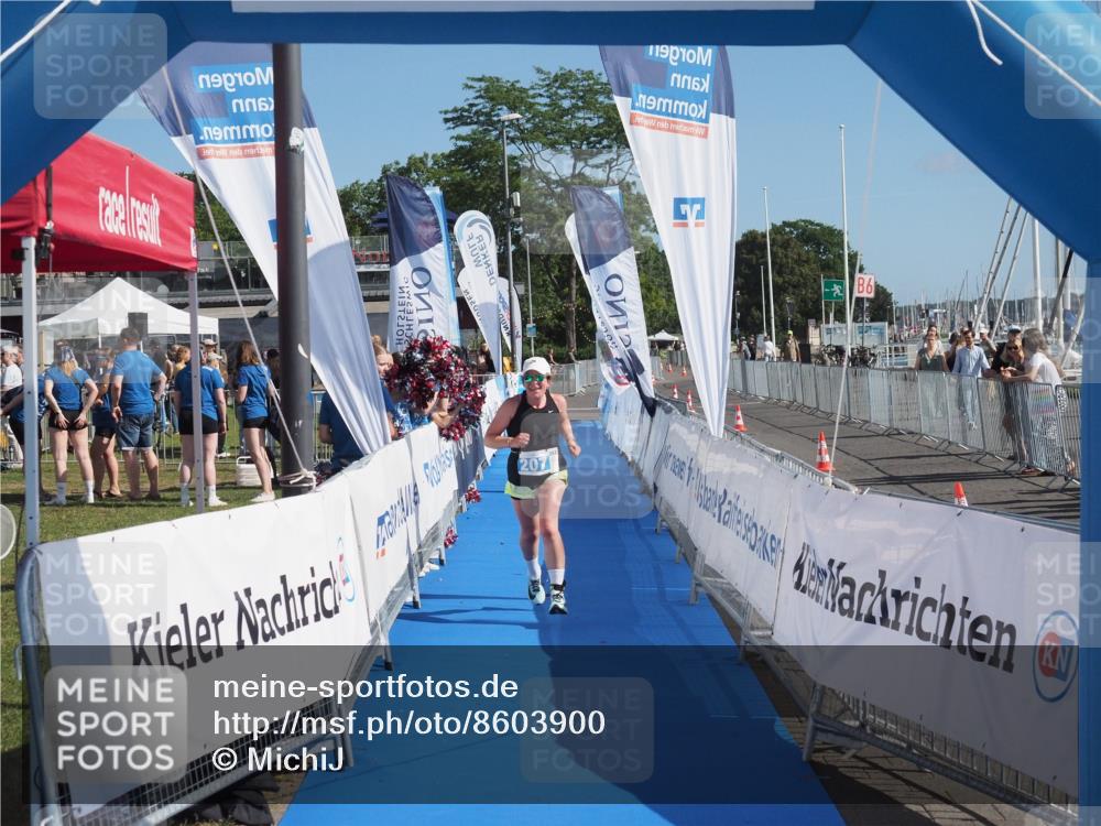 17.08.2025 - KN Förde Triathlon 2025 MichiJ http://msf.ph/oto/8603900 17.08.2025 10:57:43 Laufen 207 meine-sportfotos.de