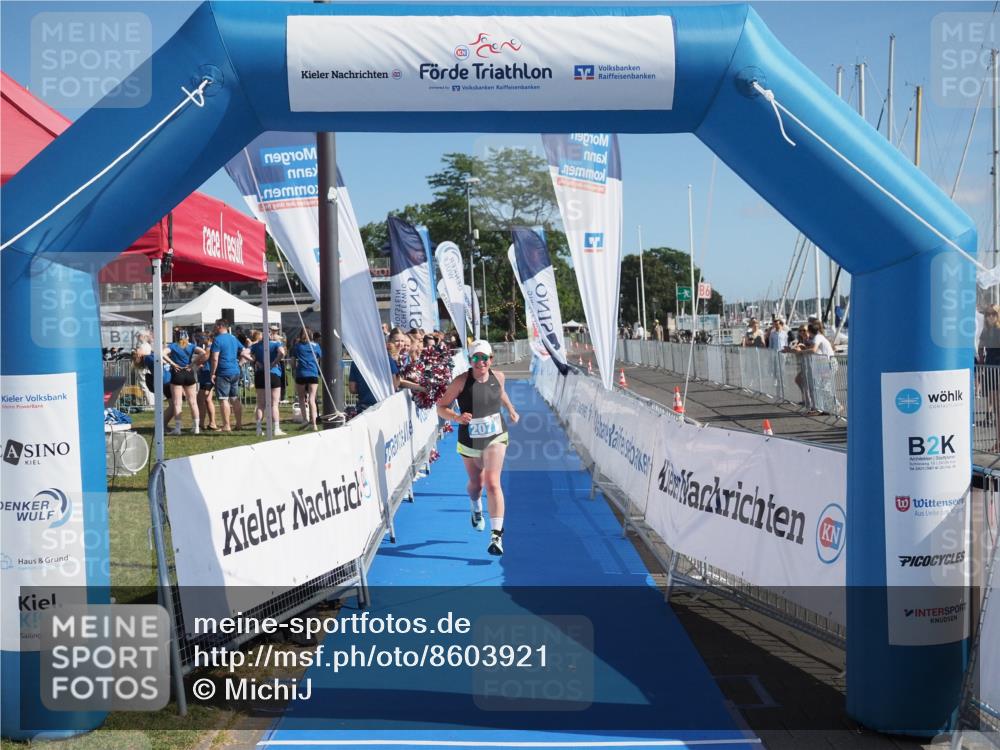 17.08.2025 - KN Förde Triathlon 2025 MichiJ http://msf.ph/oto/8603921 17.08.2025 10:57:44 Laufen 207 meine-sportfotos.de
