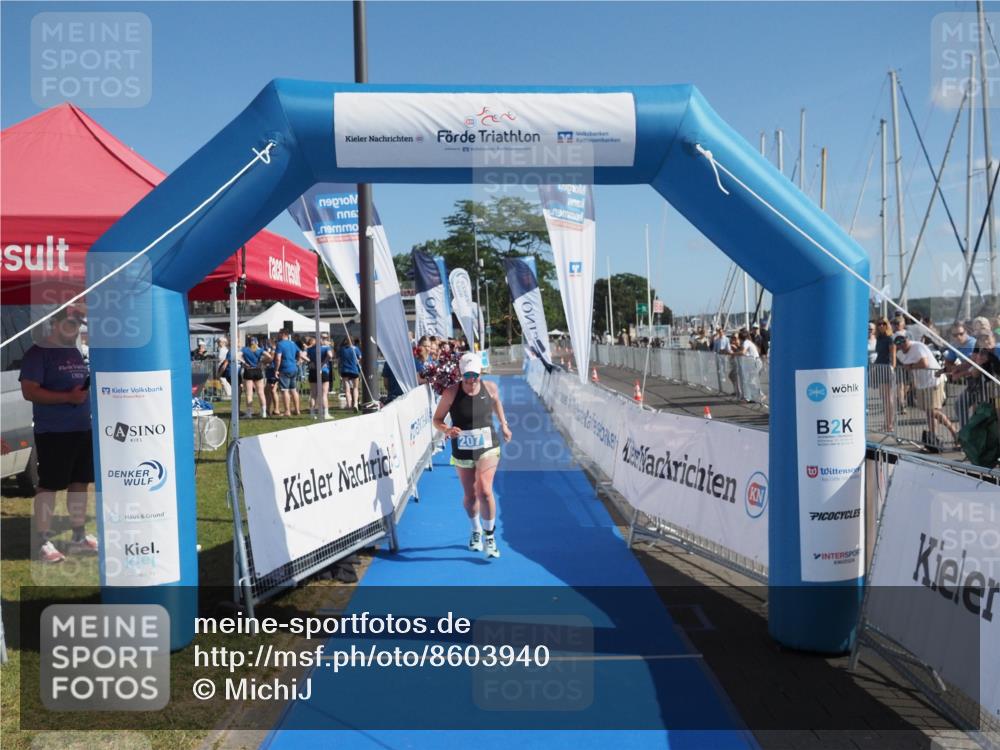 17.08.2025 - KN Förde Triathlon 2025 MichiJ http://msf.ph/oto/8603940 17.08.2025 10:57:44 Laufen 207 meine-sportfotos.de